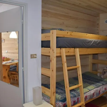 Apartment Rdc Avec Jardinet, Exposition Ouest, 4 Pers., Animaux Acceptes, Equip. Complet A - Fr-1-266-111 Montgenevre